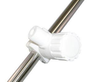 Podstawa anteny może być przykręcona plastikowym pokrętłem