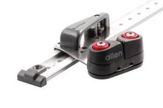 Prowadnica wysięgnika w komplecie z uchem i zaciskiem