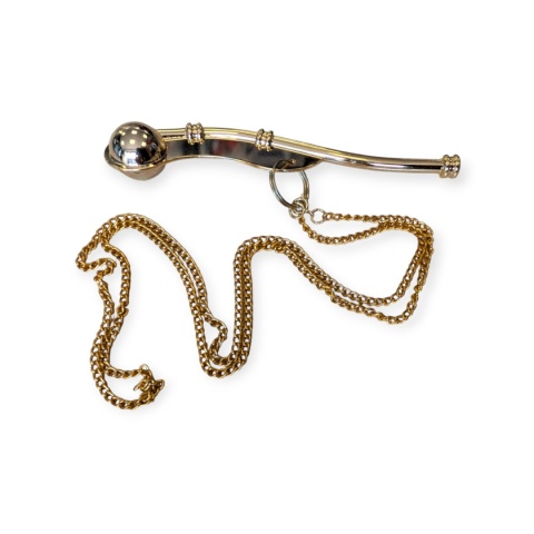 Gwizdek bosmański mosiężny z łańcuszkiem – klasyczne narzędzie sygnalizacyjne