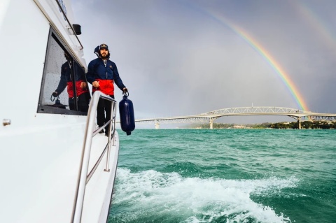 Odbijacz POLYFORM G-2 granatowy 406 x 114mm