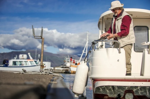 Odbijacz POLYFORM G-3 biały 508 x 140mm