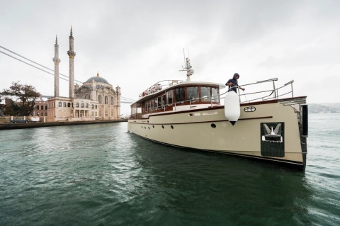 Odbijacz POLYFORM F-13 biały 1943 x 737 mm