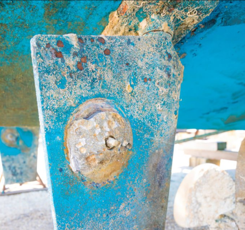 Anody protektorowe na jachtach, statkach i w hydrotechnice – jak dobrać skuteczną ochronę katodową w polskich warunkach